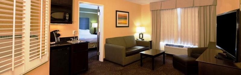 Holiday Inn Express And Suites Detroit North-Troy By Ihg Exterior foto